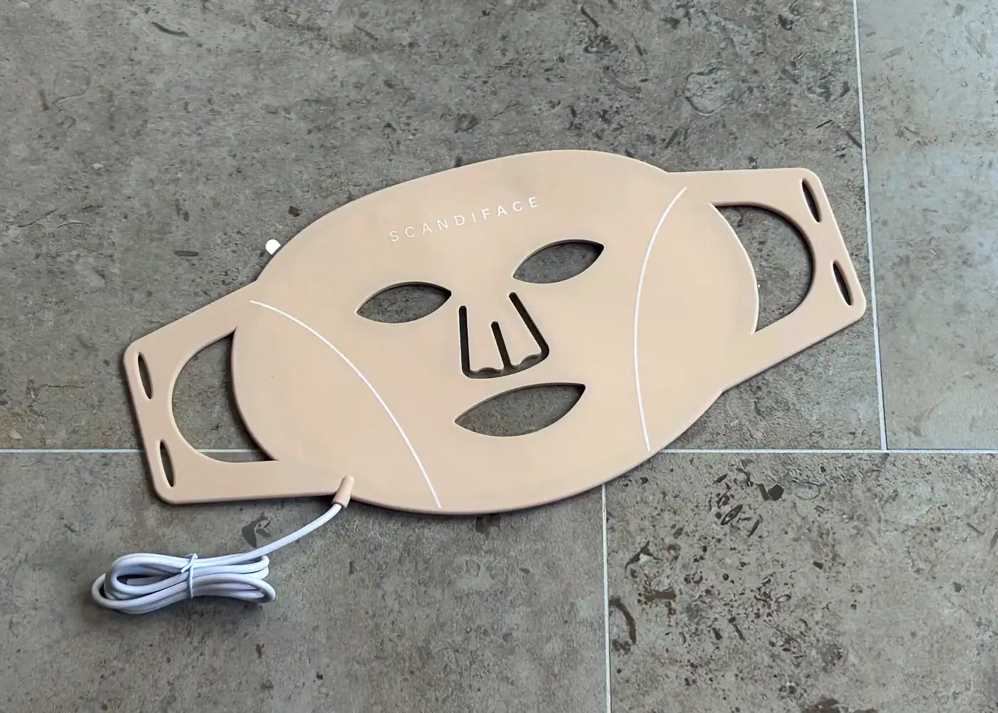 Scandiface Skinboosting LED mask: test og erfaringer